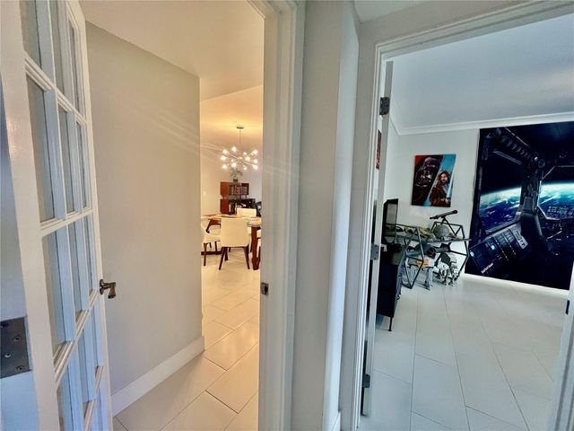 1 LAKE HOLLINGSWORTH DRIVE 1, Lakeland, FL 33803