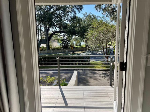 1 LAKE HOLLINGSWORTH DRIVE 1, Lakeland, FL 33803