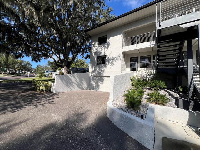 1 LAKE HOLLINGSWORTH DRIVE 1, Lakeland, FL 33803