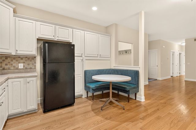 28 Kingsford Lane, Ogden, NY 14559