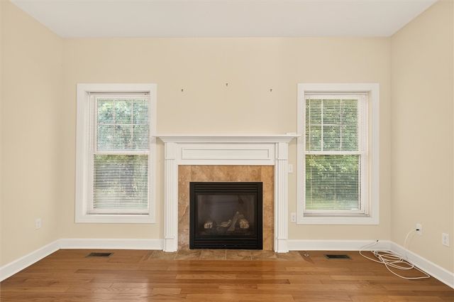 28 Kingsford Lane, Ogden, NY 14559
