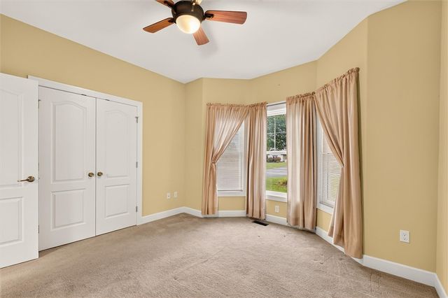 28 Kingsford Lane, Ogden, NY 14559