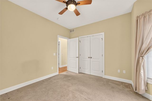 28 Kingsford Lane, Ogden, NY 14559