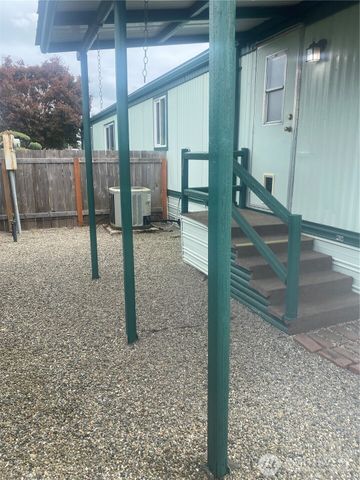 2421 Leisure Lane, Centralia, WA 98531