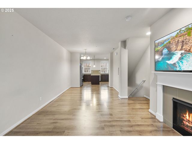 28668 Sw PARIS Ave, Wilsonville, OR 97070