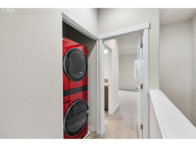 28668 Sw PARIS Ave, Wilsonville, OR 97070