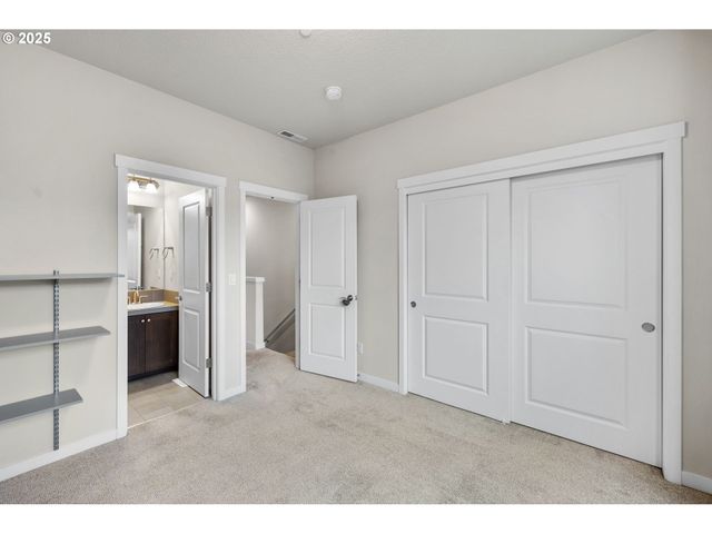 28668 Sw PARIS Ave, Wilsonville, OR 97070