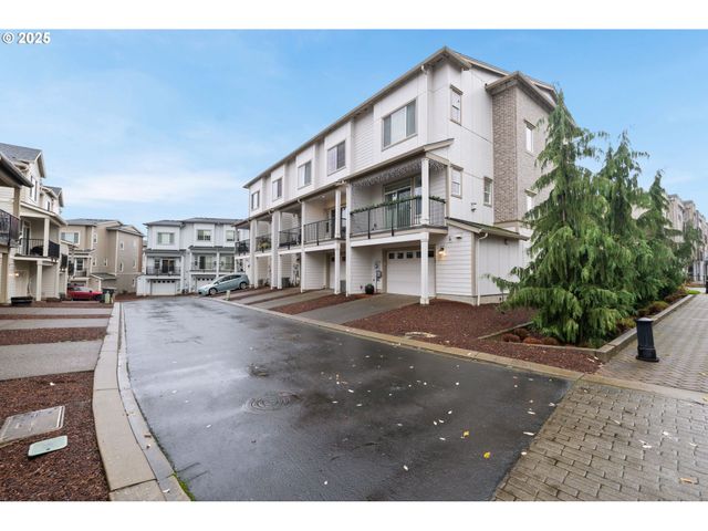 28668 Sw PARIS Ave, Wilsonville, OR 97070