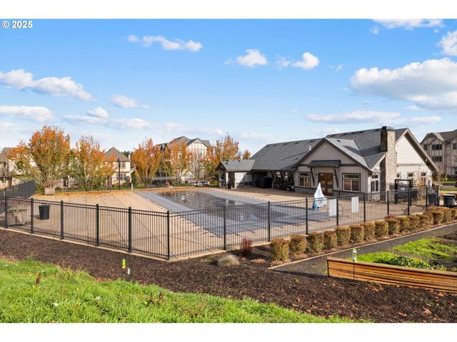 28668 Sw PARIS Ave, Wilsonville, OR 97070