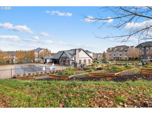 28668 Sw PARIS Ave, Wilsonville, OR 97070