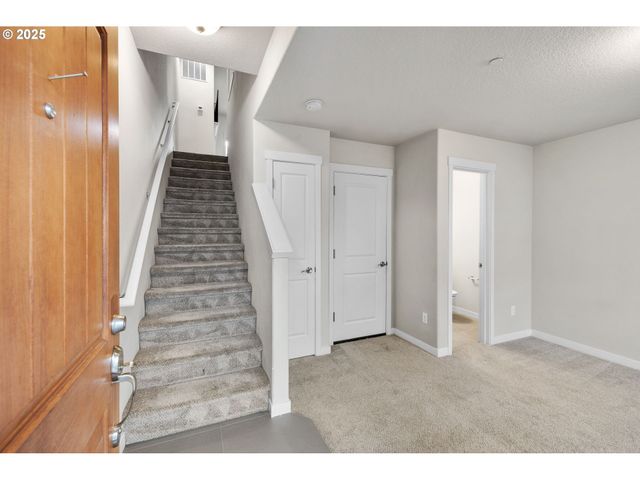 28668 Sw PARIS Ave, Wilsonville, OR 97070