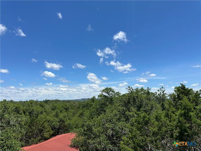1251 Limerick Lane, Canyon Lake, TX 78133