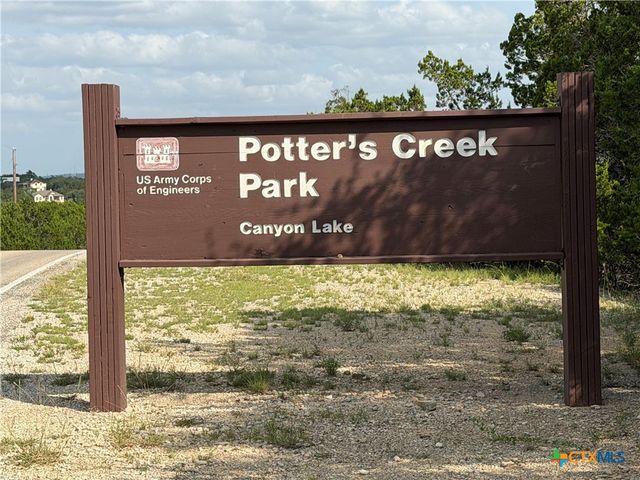 1251 Limerick Lane, Canyon Lake, TX 78133