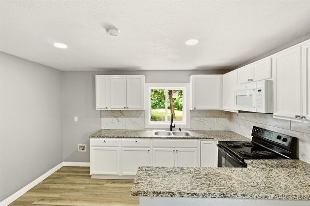 4105 Balch Drive B, Dallas, TX 75216