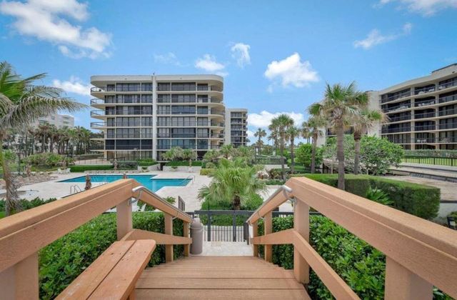 3440 S Ocean Boulevard S 208, Palm Beach, FL 33480