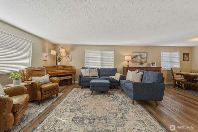 1267 SE Constitution Drive, College Place, WA 99324