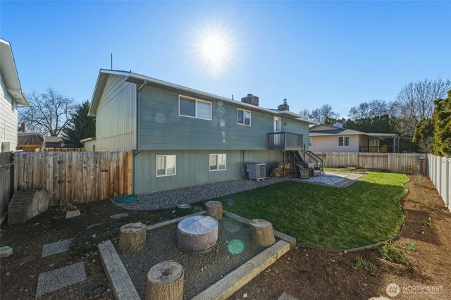 1267 SE Constitution Drive, College Place, WA 99324