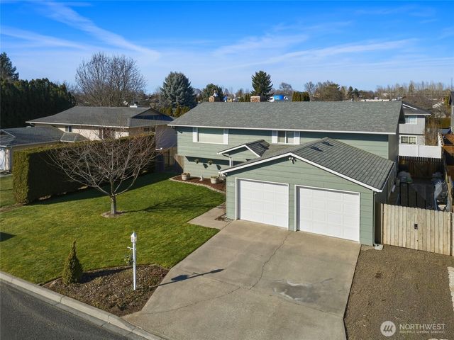1267 SE Constitution Drive, College Place, WA 99324