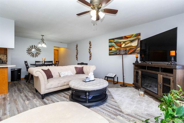 9747 Wildflower Court, Van Buren, MI 48111