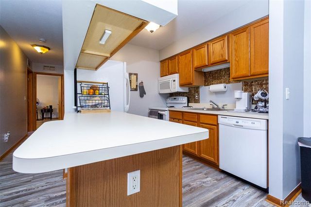 9747 Wildflower Court, Van Buren, MI 48111