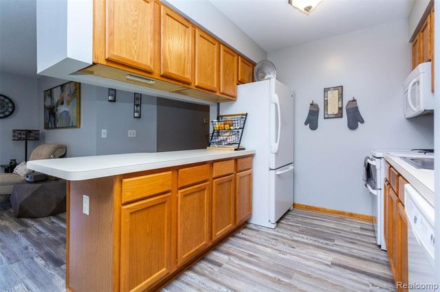 9747 Wildflower Court, Van Buren, MI 48111