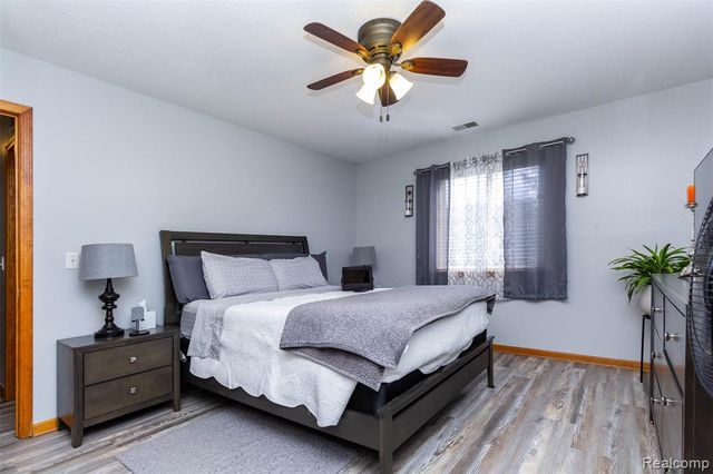 9747 Wildflower Court, Van Buren, MI 48111