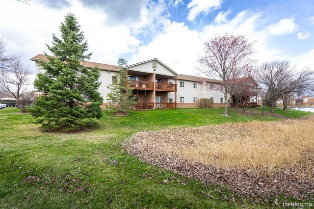 9747 Wildflower Court, Van Buren, MI 48111