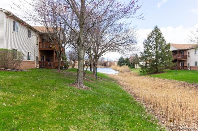 9747 Wildflower Court, Van Buren, MI 48111