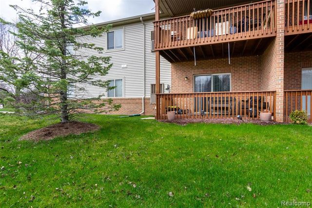 9747 Wildflower Court, Van Buren, MI 48111