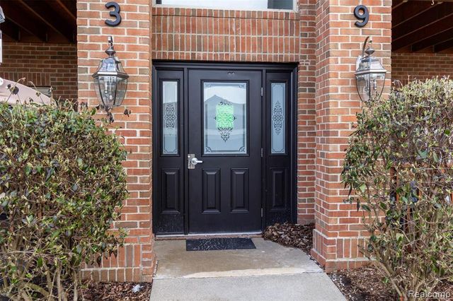 9747 Wildflower Court, Van Buren, MI 48111