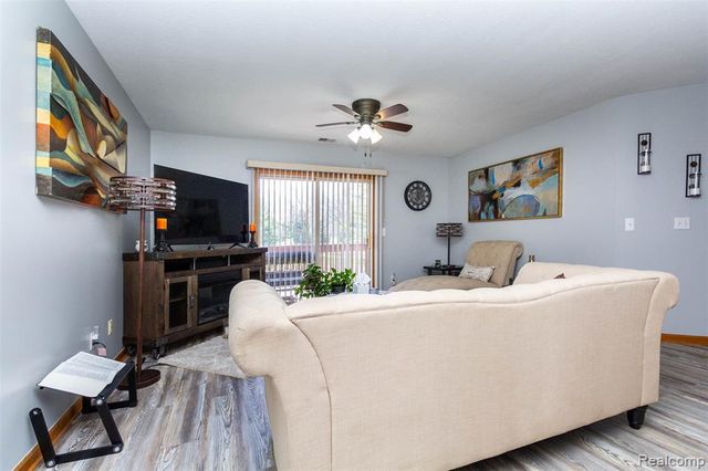 9747 Wildflower Court, Van Buren, MI 48111