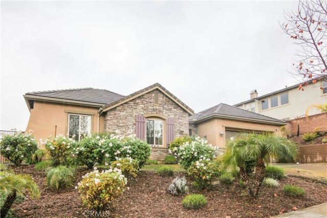 8245 Soft Winds, Corona, CA 92883