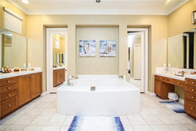 8245 Soft Winds, Corona, CA 92883