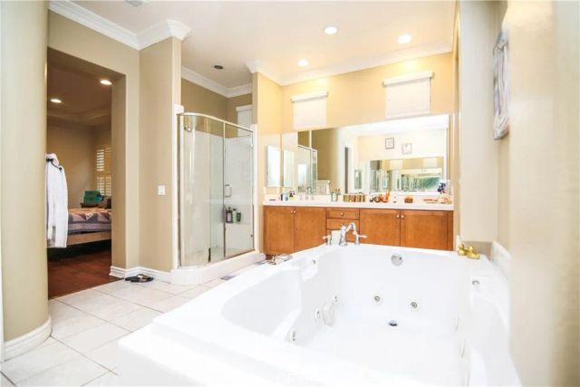 8245 Soft Winds, Corona, CA 92883
