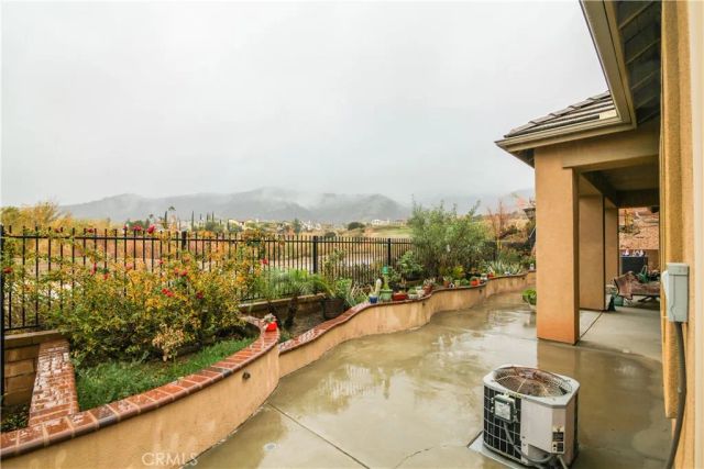 8245 Soft Winds, Corona, CA 92883