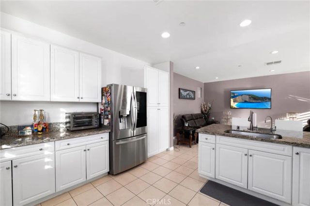 6064 Snapdragon, Eastvale, CA 92880