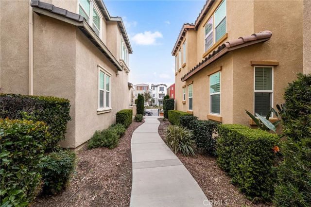 6064 Snapdragon, Eastvale, CA 92880