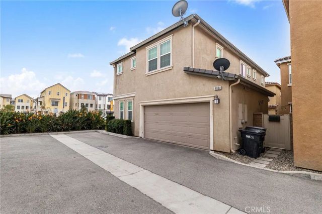 6064 Snapdragon, Eastvale, CA 92880