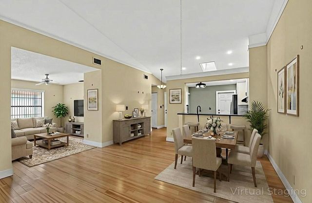 5423 Palm Springs Lane B, Boynton Beach, FL 33437