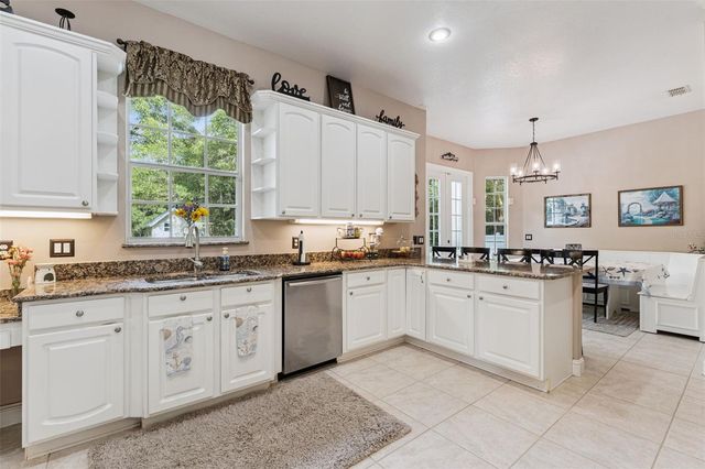 4275 ROUND LAKE ROAD, Apopka, FL 32712