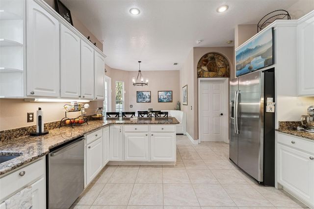4275 ROUND LAKE ROAD, Apopka, FL 32712
