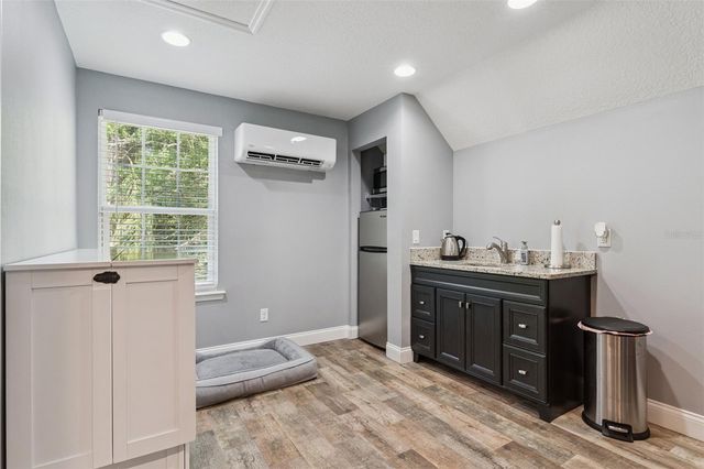 4275 ROUND LAKE ROAD, Apopka, FL 32712