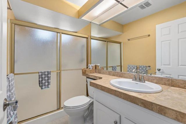 1948 Fairway Circle Drive, San Marcos, CA 92078