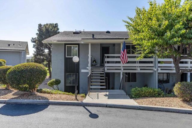 1948 Fairway Circle Drive, San Marcos, CA 92078