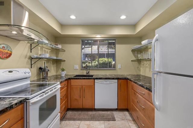 1948 Fairway Circle Drive, San Marcos, CA 92078