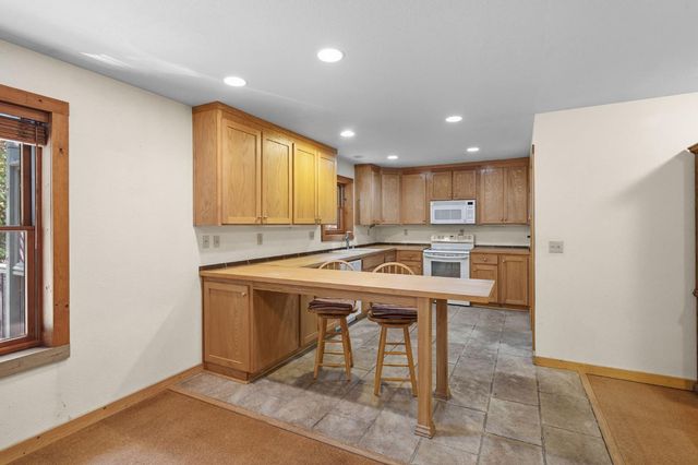 2641 Pine Dr, Arnold, CA 95223
