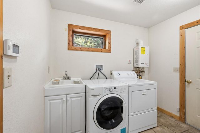 2641 Pine Dr, Arnold, CA 95223