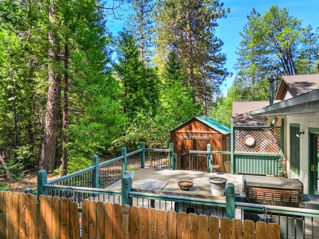 2641 Pine Dr, Arnold, CA 95223