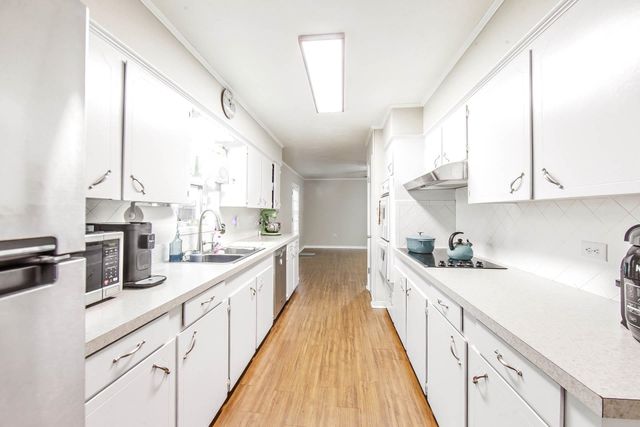 613 Walker Dr, Houma, LA 70364