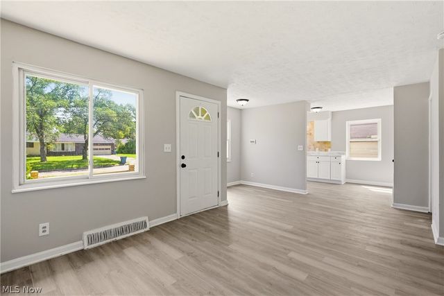 1620 Cedar Drive, Lorain, OH 44052